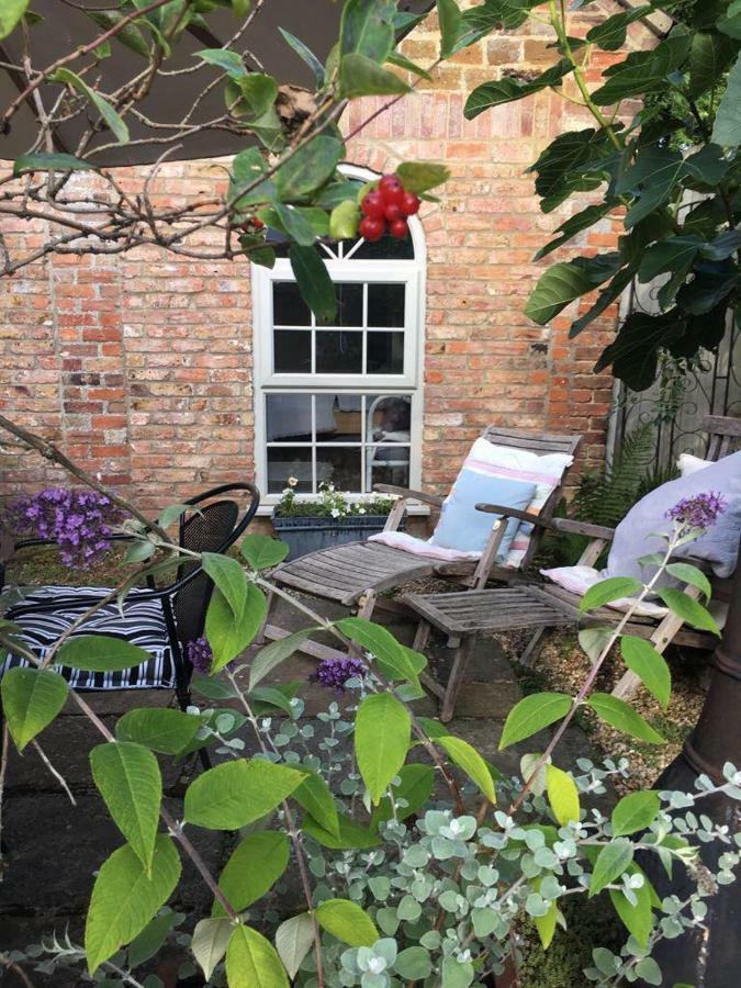 The Coach House Villa Grimston Dış mekan fotoğraf